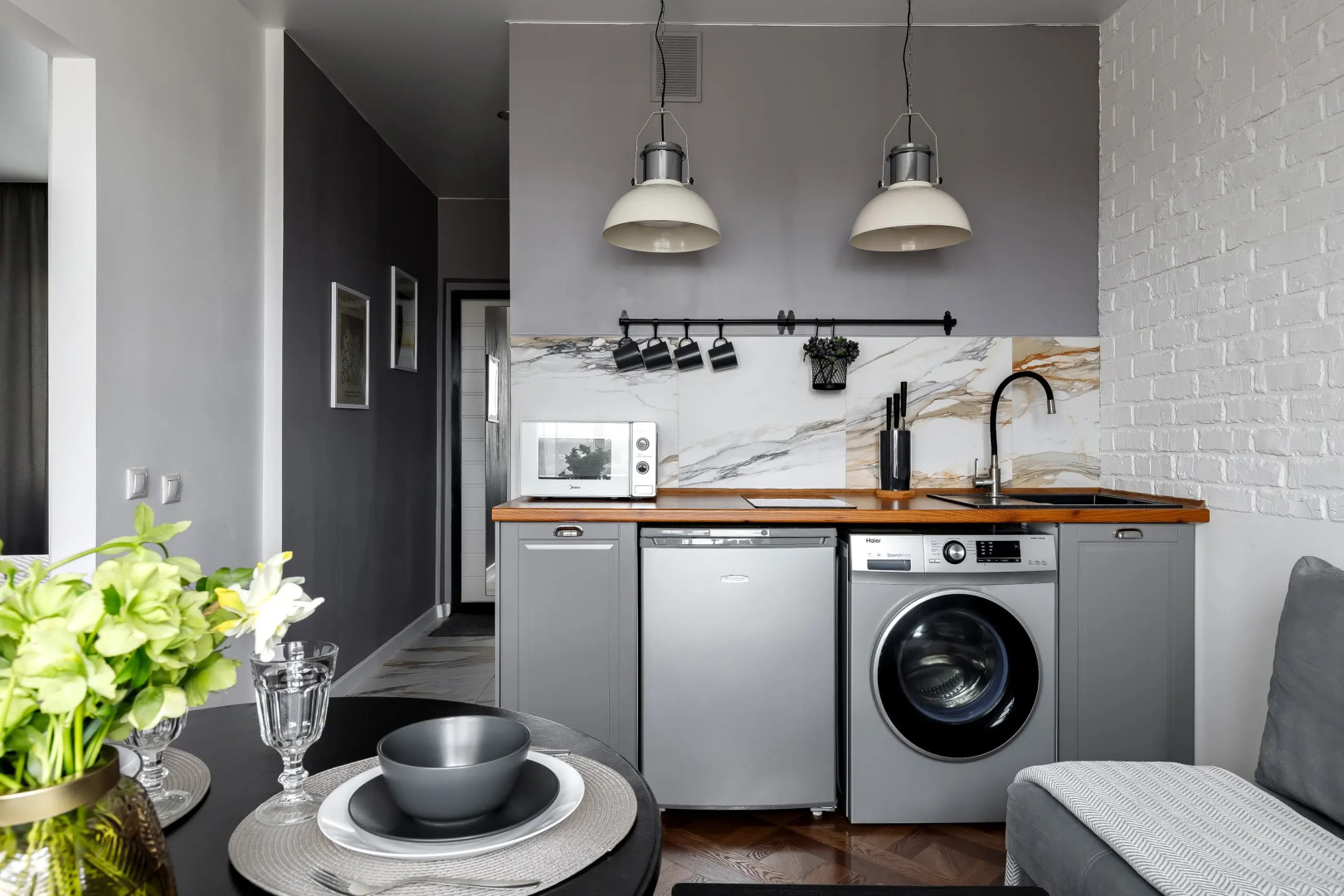 Квартира Стильный лофт на первой линии парка Галицкого