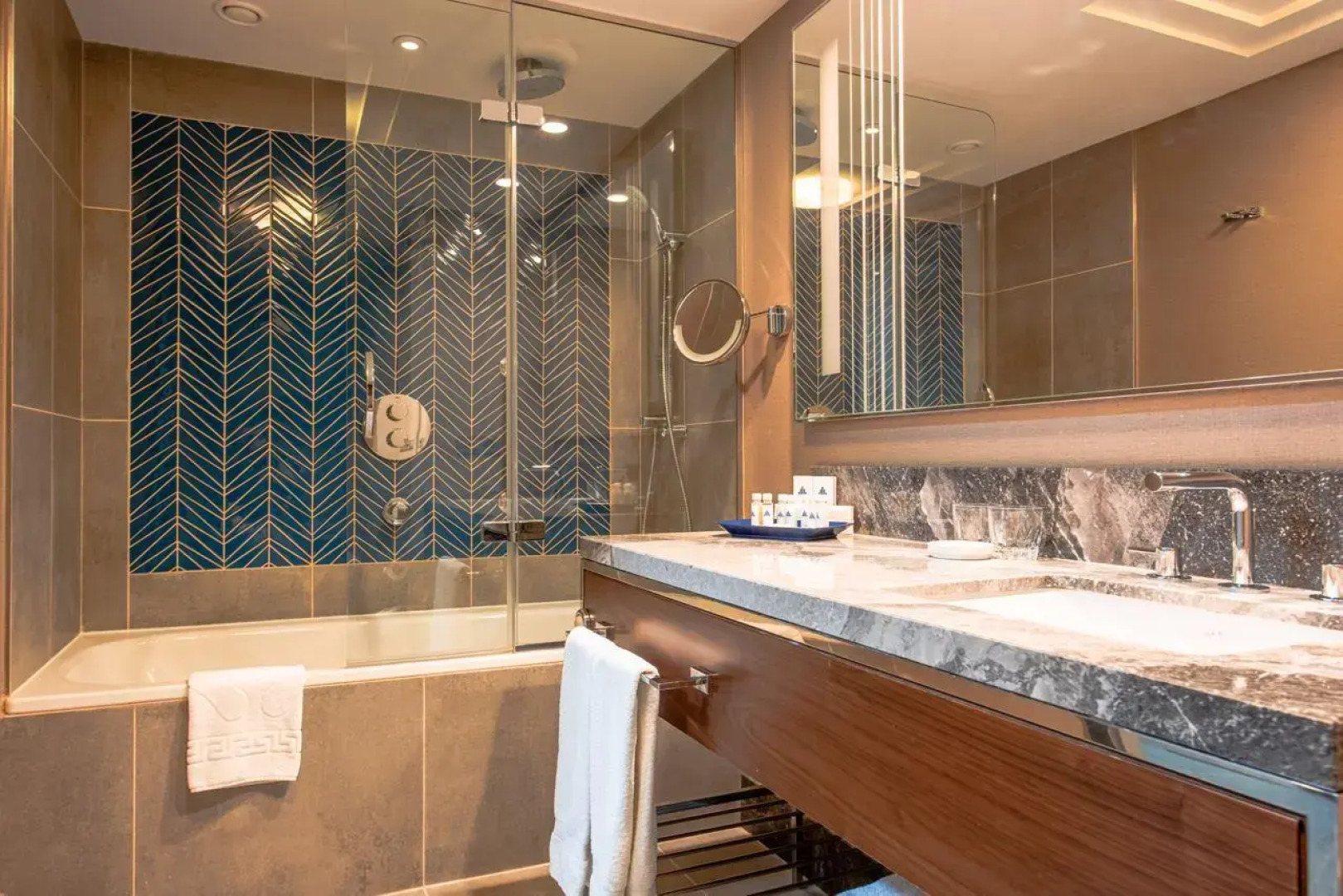 AZIMUT Гранд Отель Ташкент