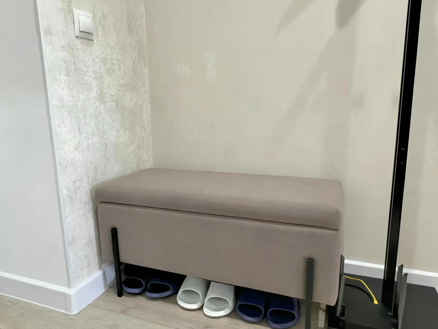 Квартира 6 местная с новым ремонтом около метро Горки парка и ТЦ