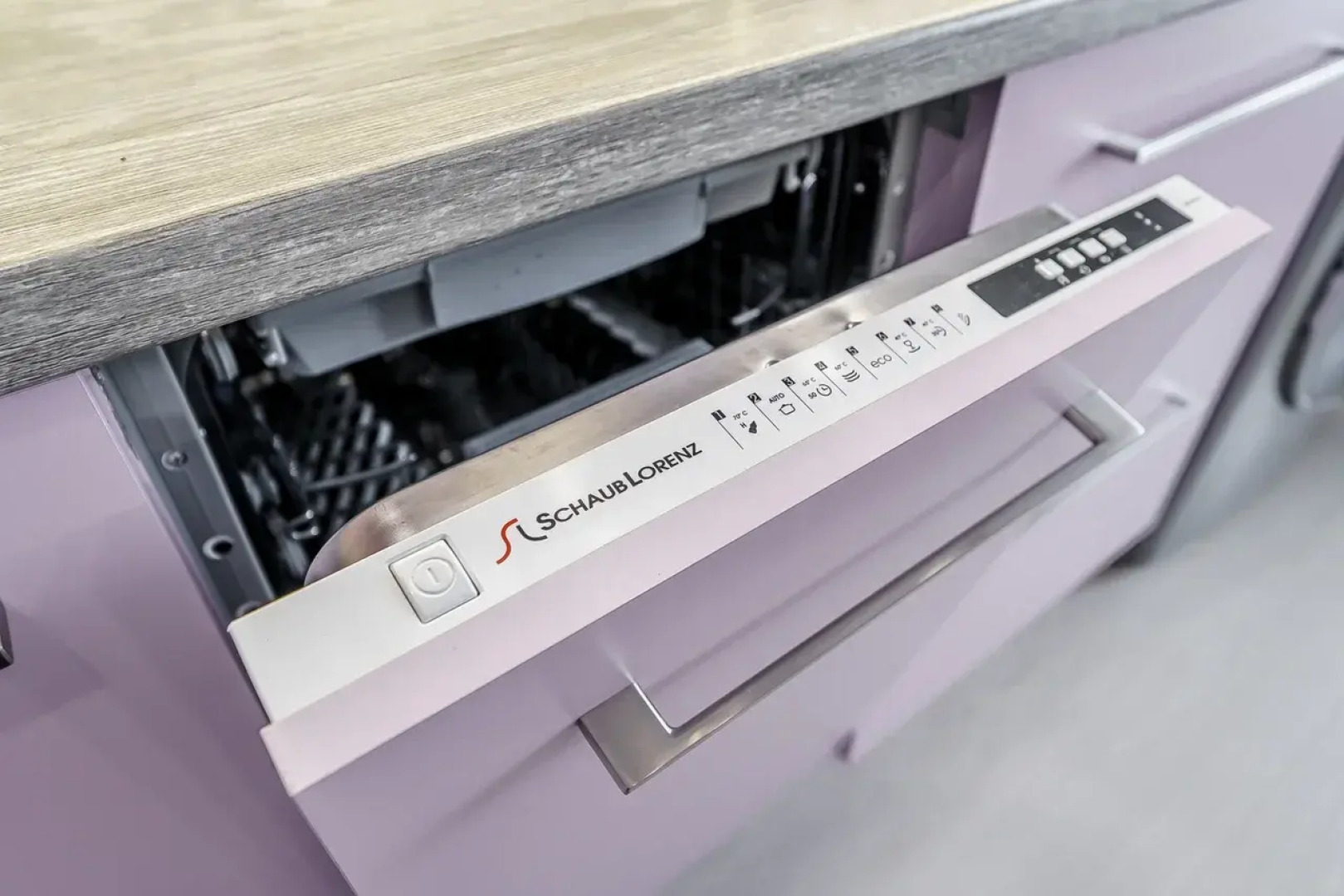 Апартаменты В новостройке на высоком этаже