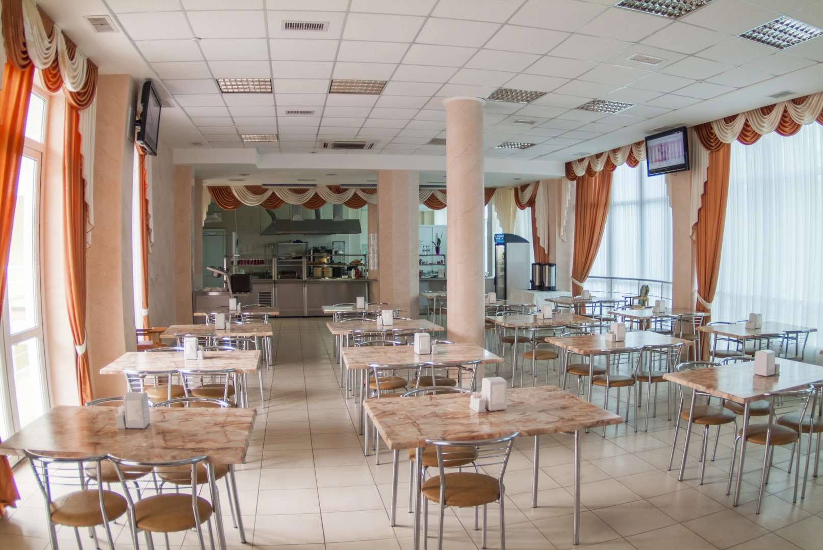 Отель На Эскадронной