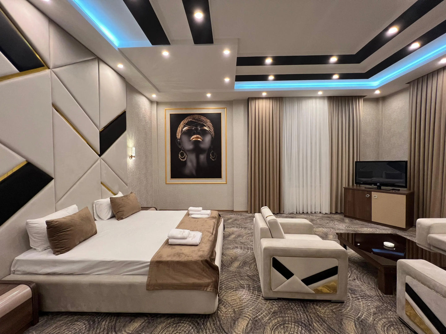 Отель Royal Mansion