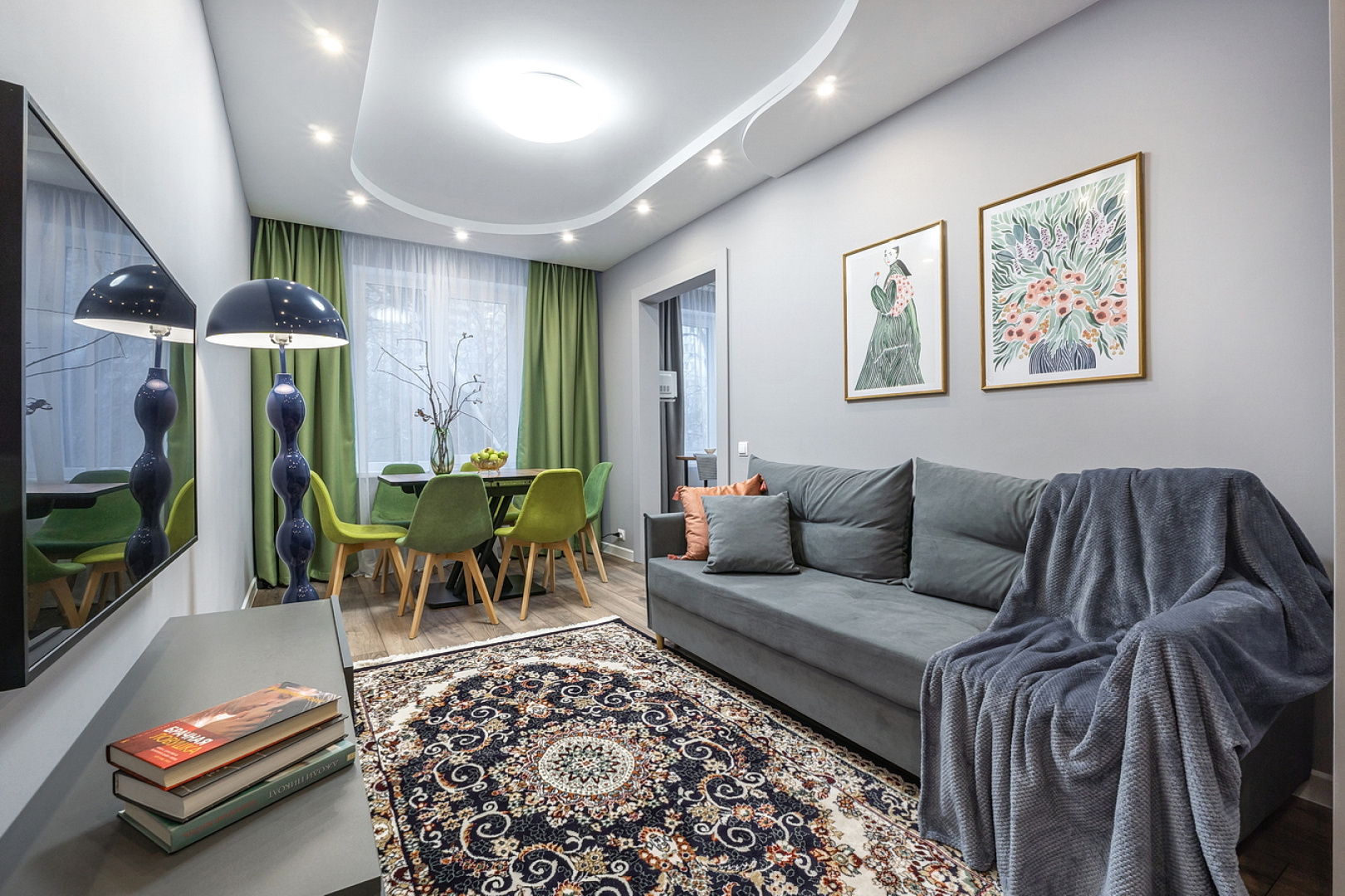 Квартира трехкомнатная Queenstay Остров мечты на Коломенской