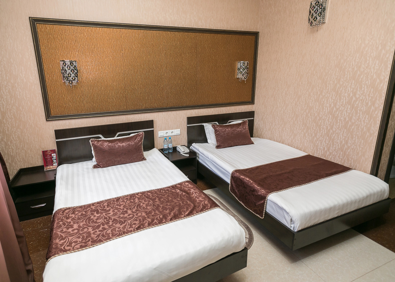 Golden House Отель