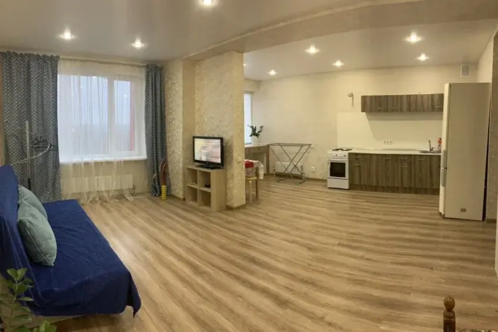 Апартаменты Мира Апарт-43