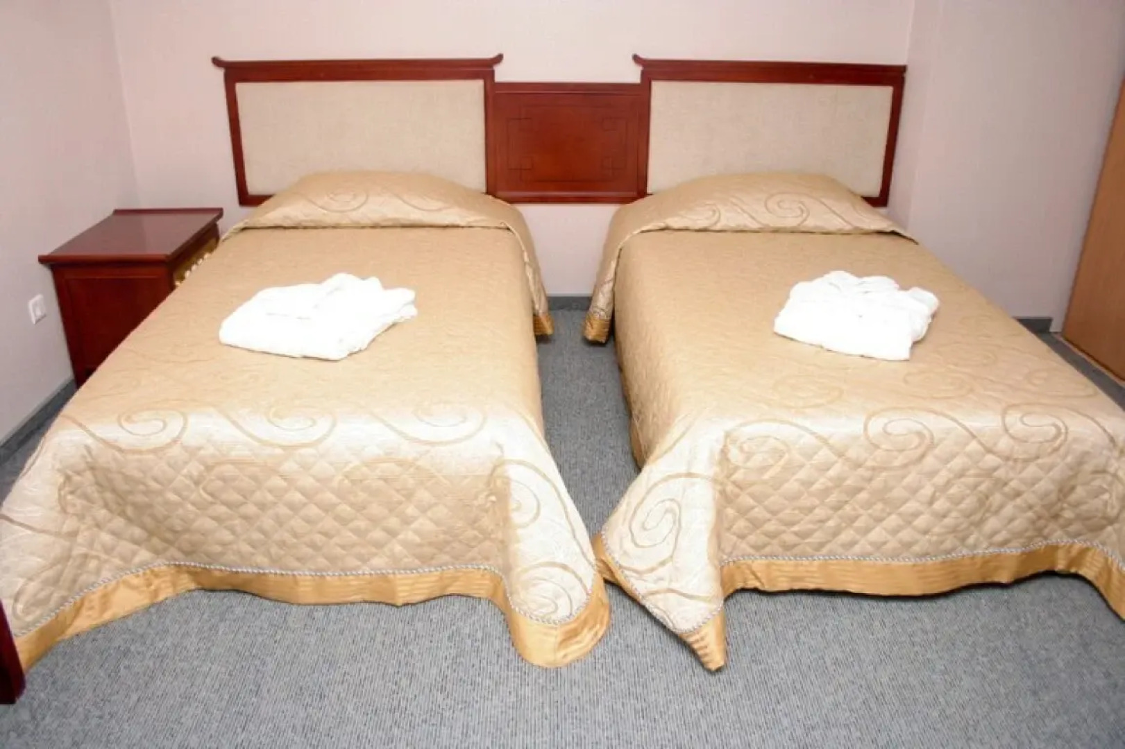 Отель Гостиница Командор