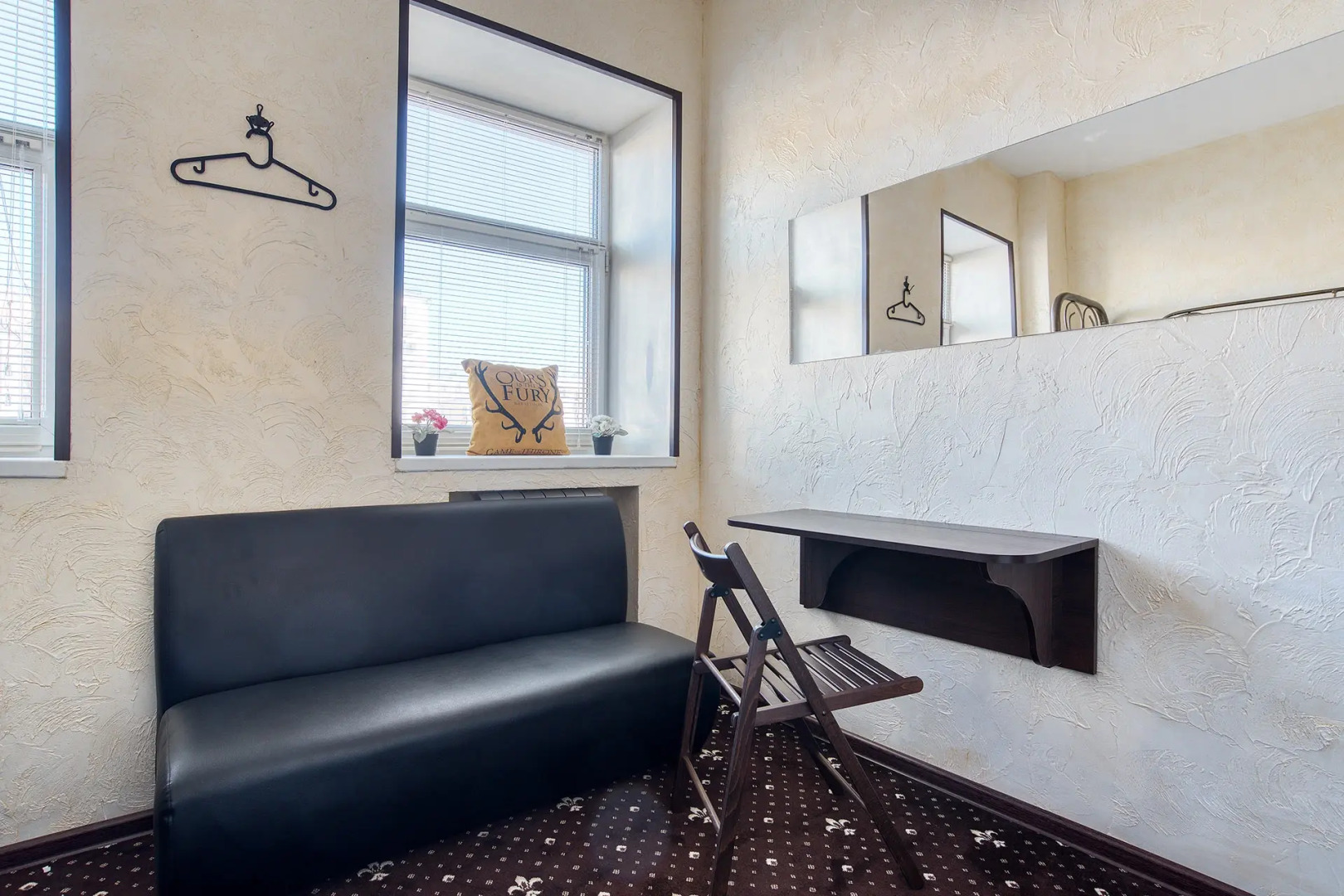 Отель Винтерфелл Новокузнецкая