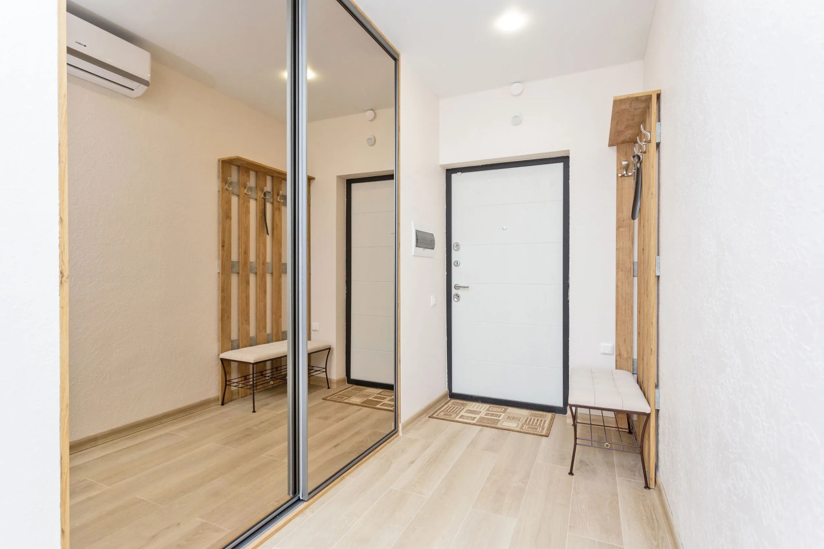 Квартира на сутки Маяк Минск Метро 5 мин Wi-Fi Кондиционер Кухня объединена с жилой зоной Отдельная спальня Отчётные документы