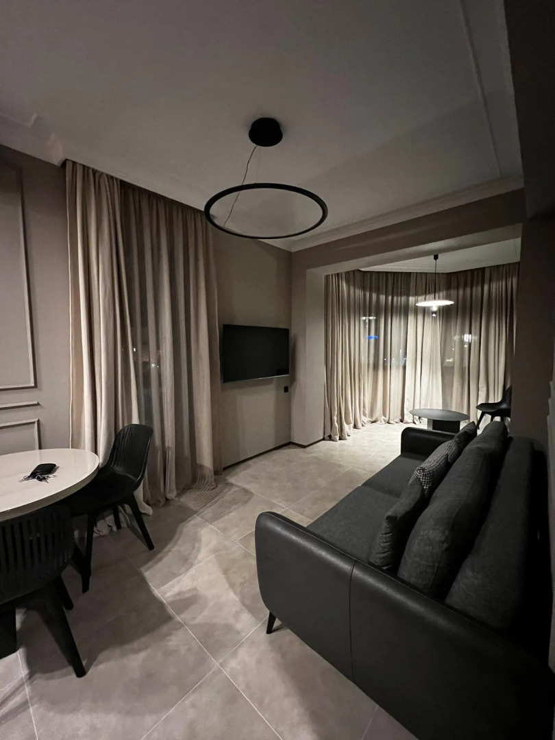 Apartments Leitmotif