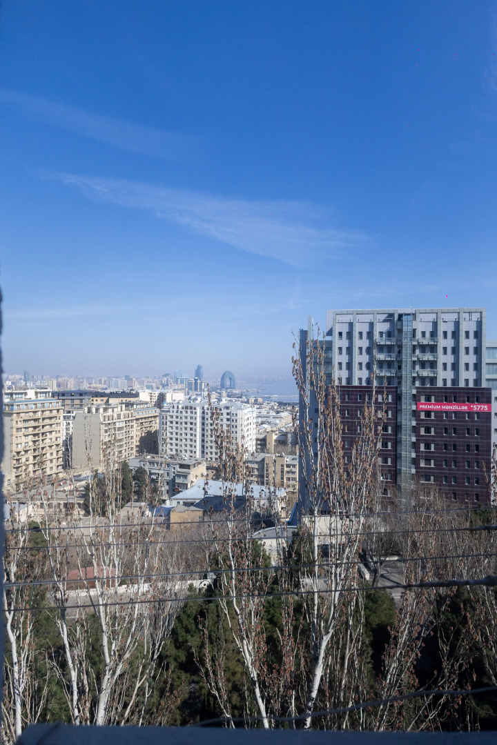 Апартаменты Двухспальные с Гостиной Комнатой в Центре Города