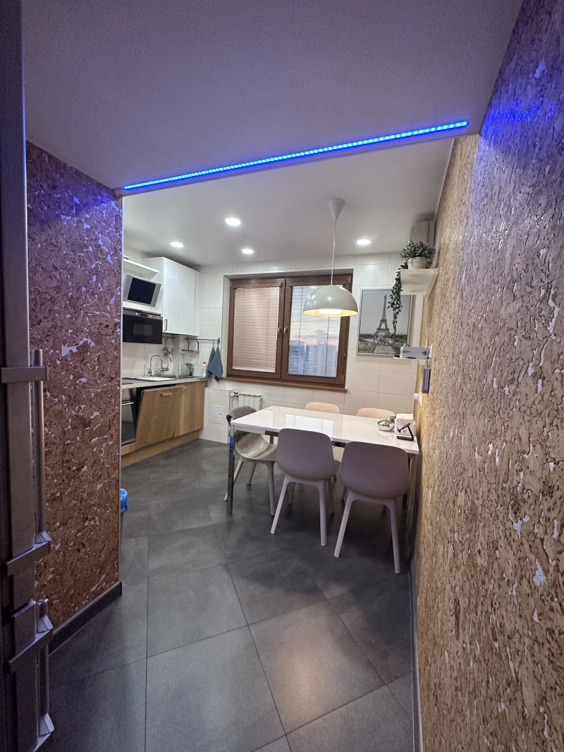 Квартира 3-комнатная  премиум-класса в центре у метро