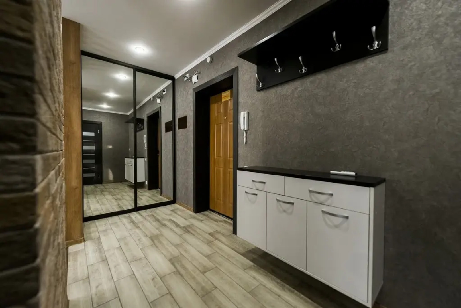 Квартира Студия На Лукиана Попова 103