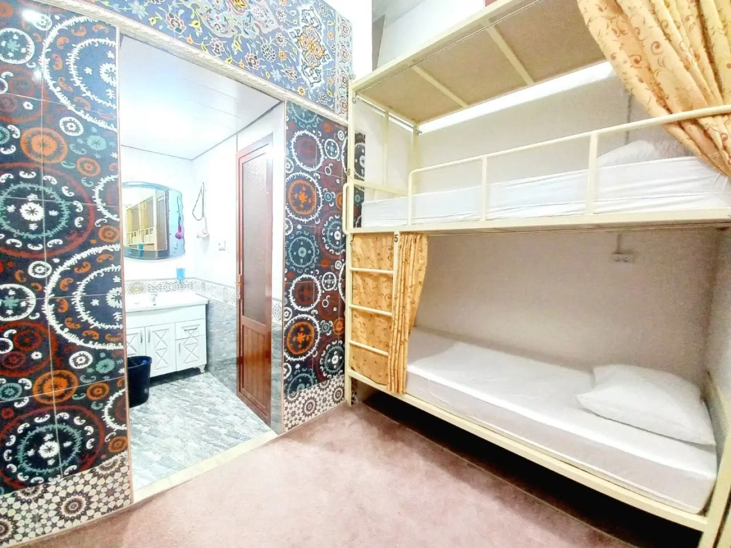 Хостел Colibri Traditional Hostel
