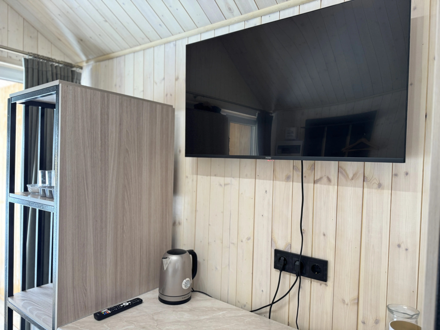 Частный дом с видом на Кавказский хребет