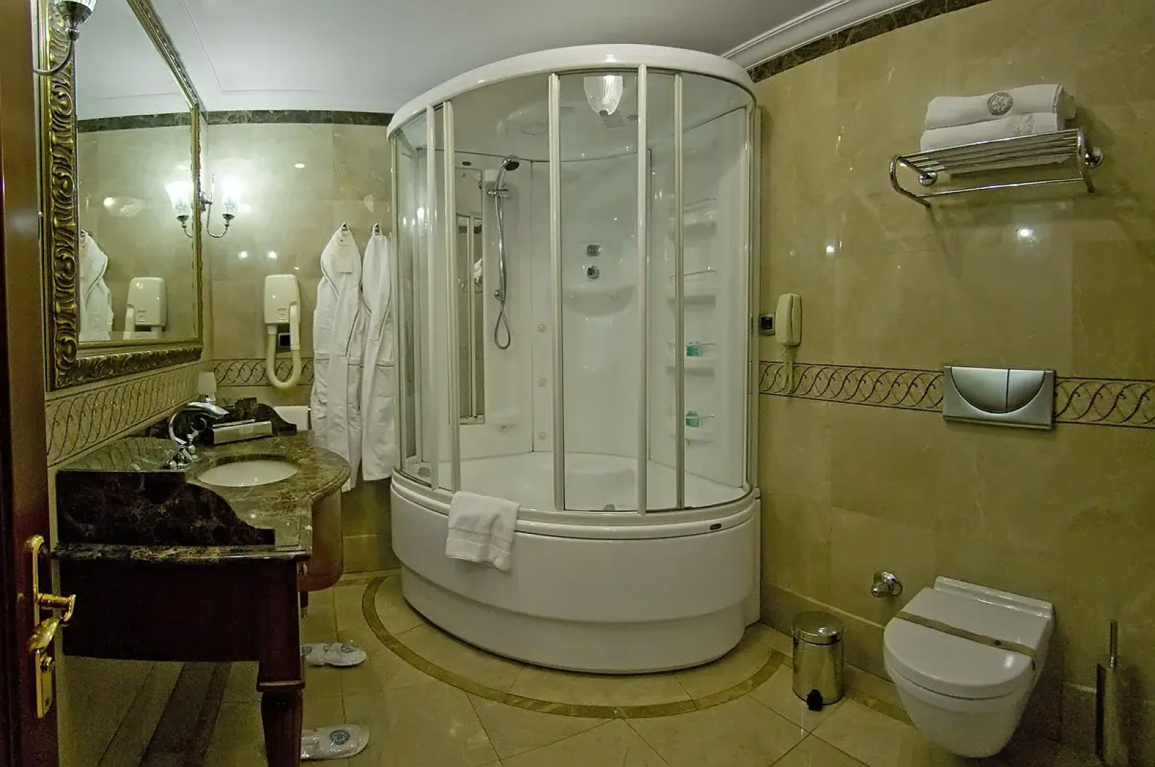 Отель The Central Palace Taksim