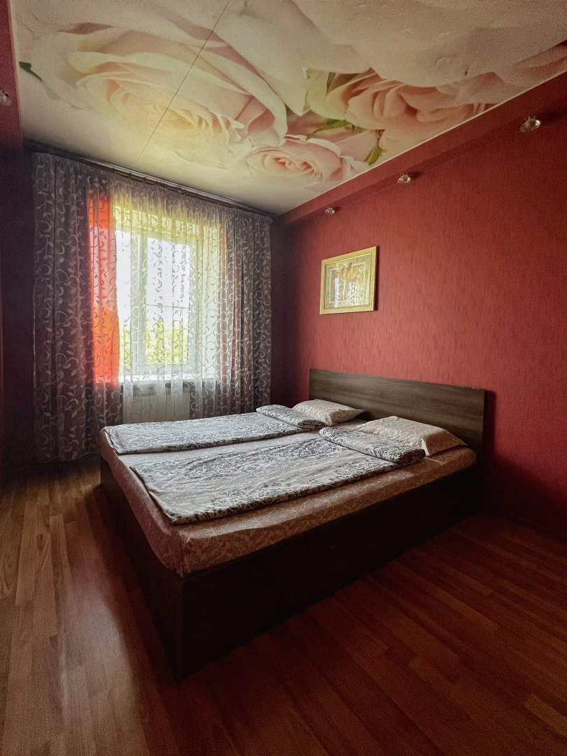 Апартаменты "Granada" Отличный вариант двухкомнатной квартиры в центре города недалеко от ЖД Вокзала