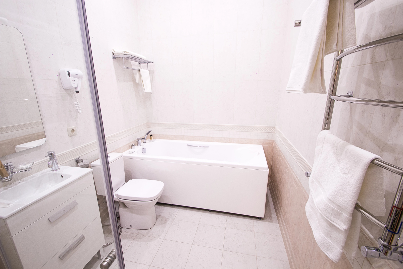 Ресторанно-Гостиничный Комплекс Голубое Озеро