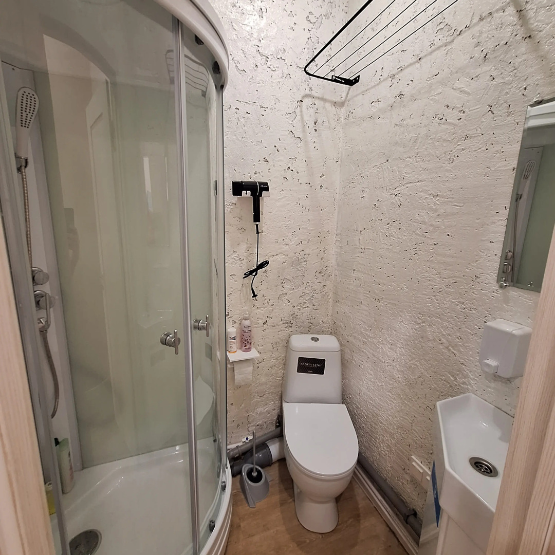 Квартира студия, 12м2,  1\6 эт., Актру