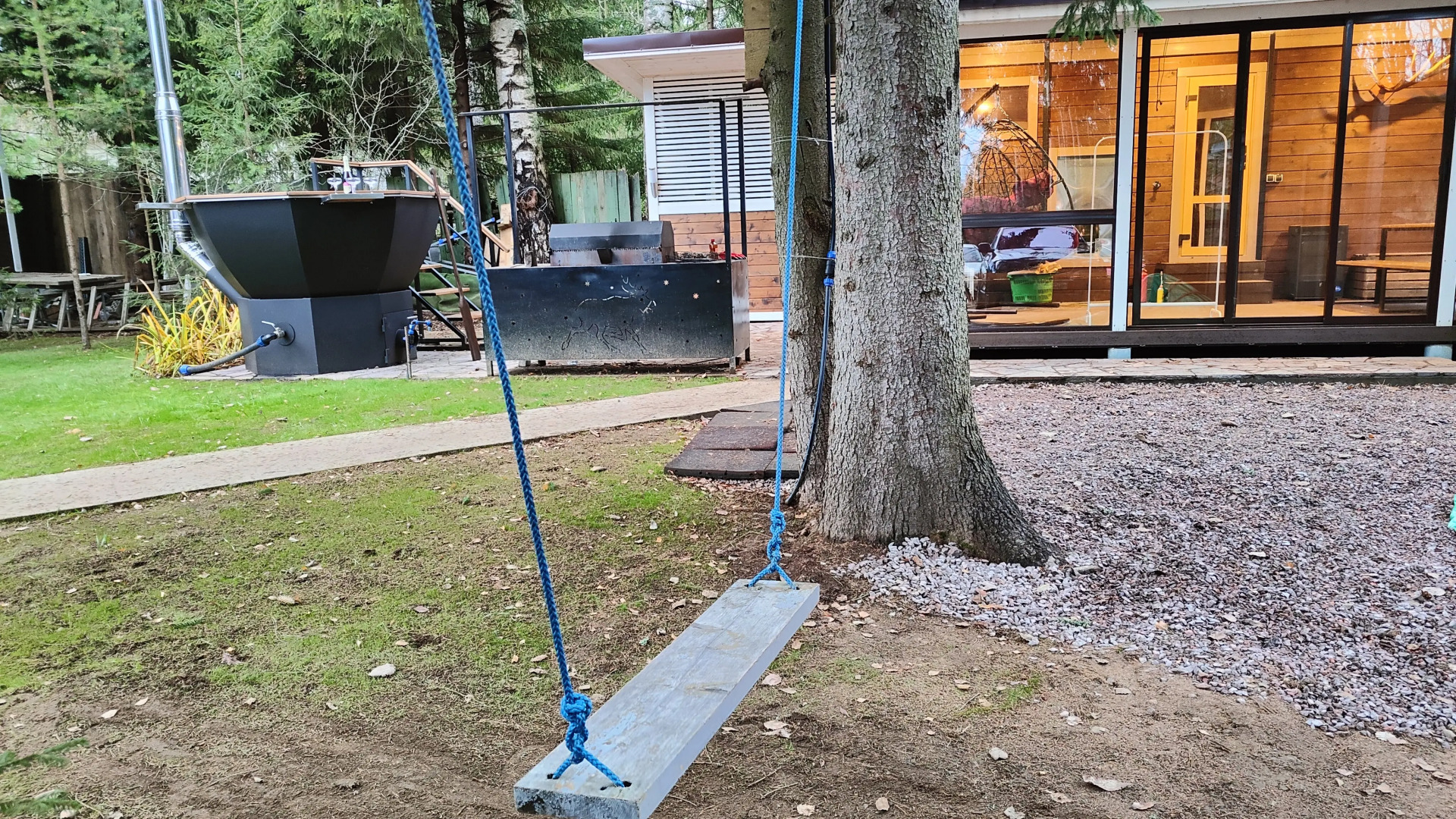 Частный дом Lux 130 кв.м в сосновом лесу на берегу озера в Рощино