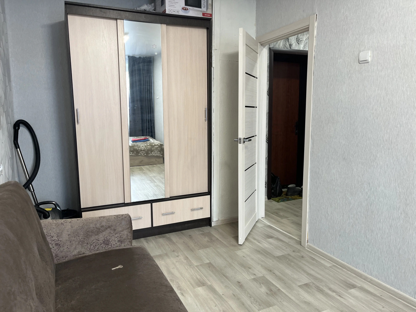 Квартира двухкомнатная рядом с вокзалом