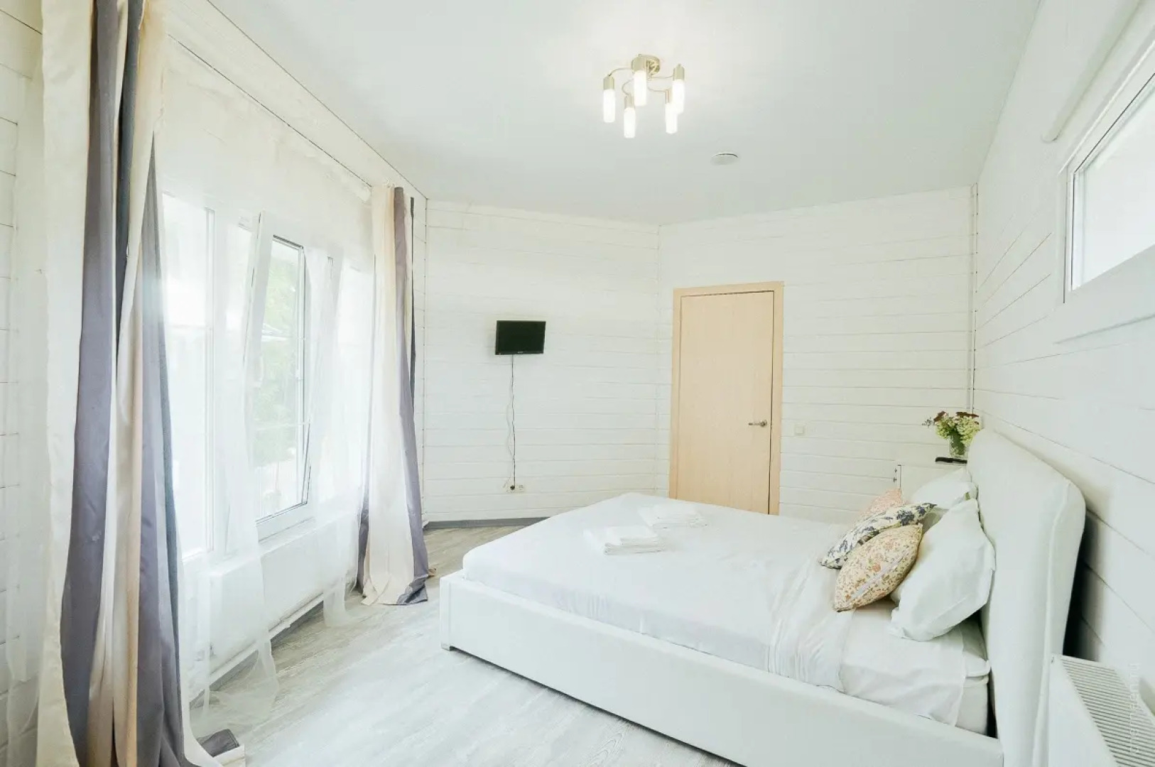 Вилла Ontario Village