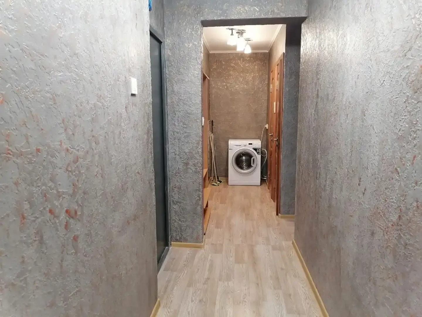 Квартира 2-х комнатная а в центре Сертолово