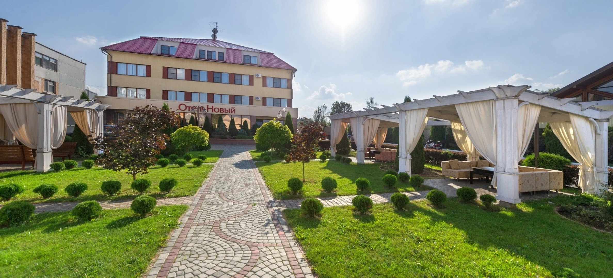 Отель Новый