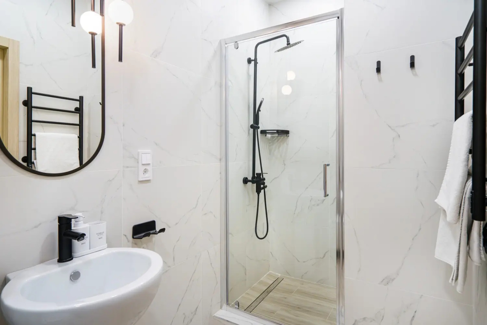 Апартаменты Good night на Белинского 32А Евродвушка