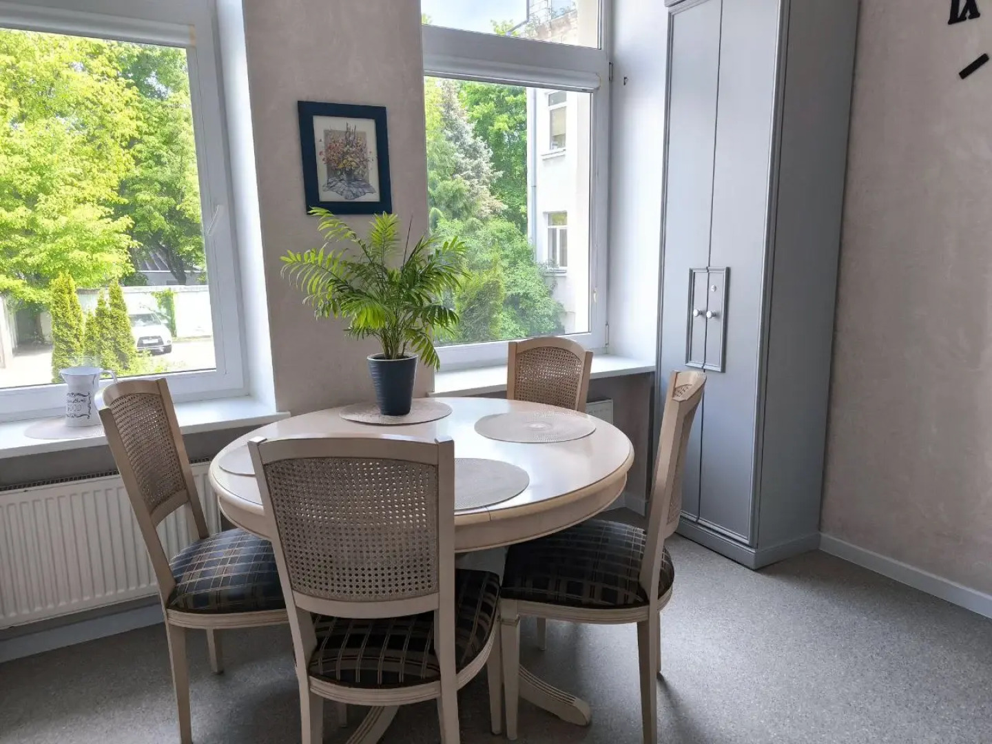 Квартира в центре у парка Луизы