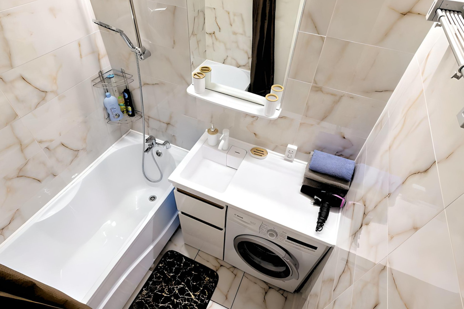 Апартаменты с видом на Неву в центре города