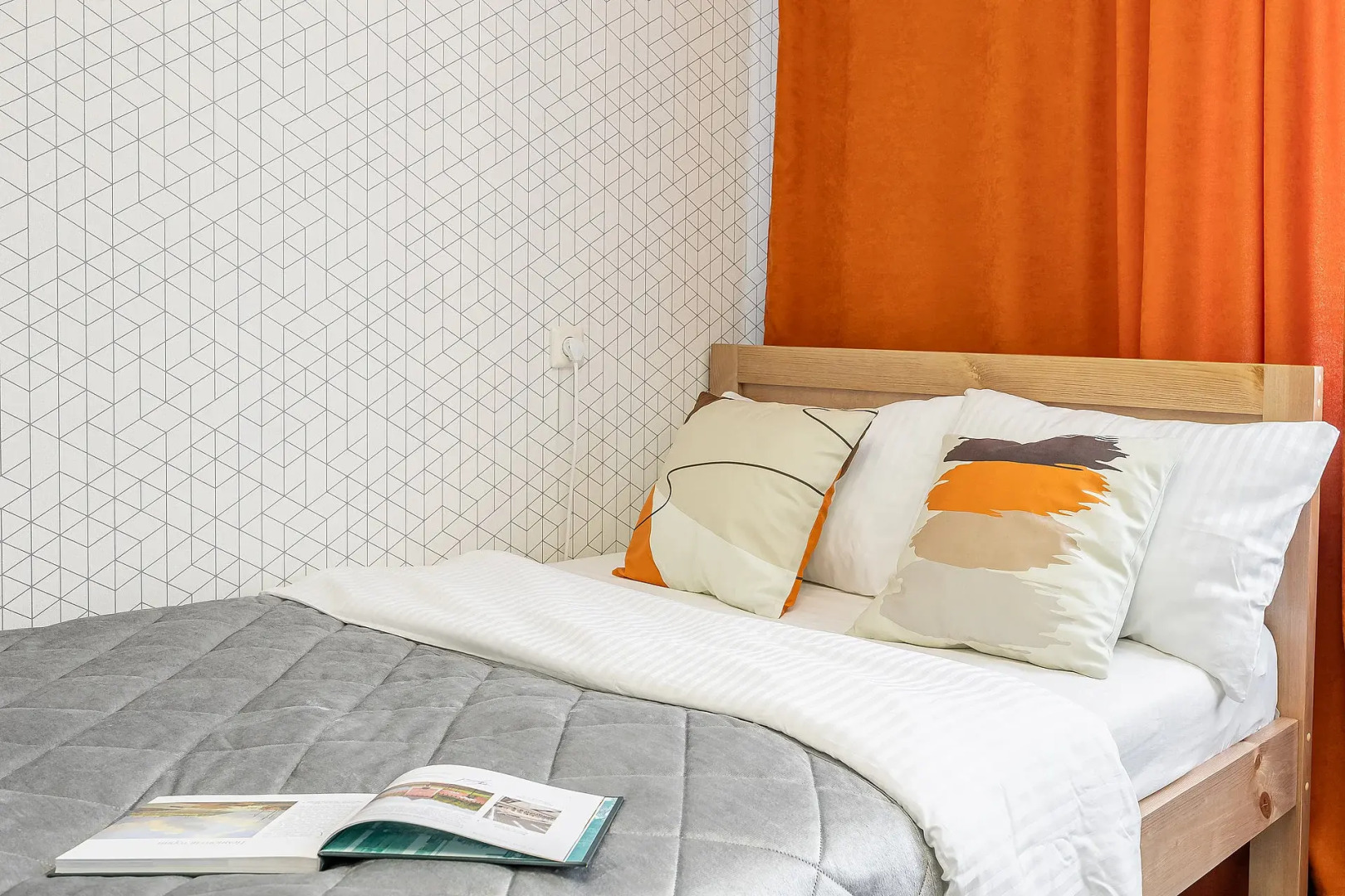 Квартира Студия Стрелка на ул. Бурнаковская 77