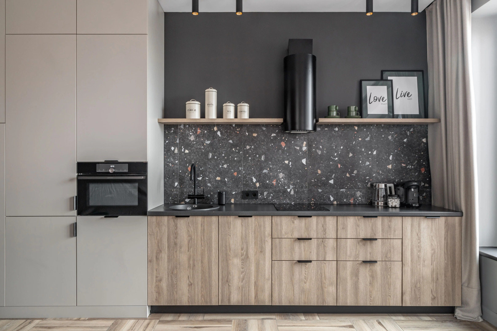 Квартира Moscow Deluxe Apartments Family Suite Silver Fountain