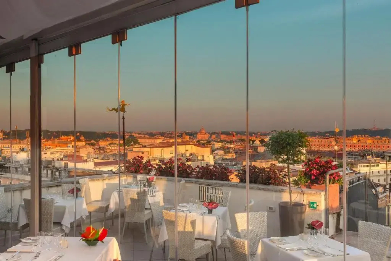 Отель Bettoja Atlantico