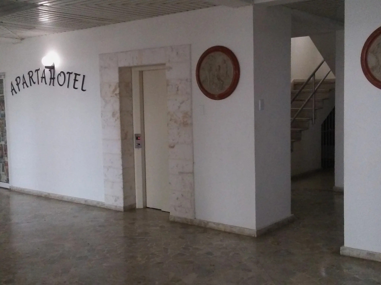 Отель Costa Linda Beach