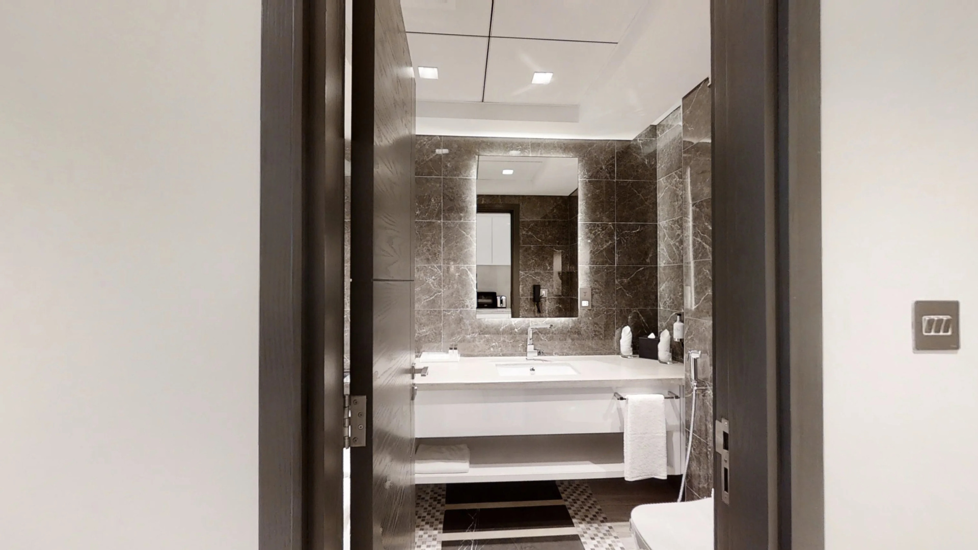 Апарт-отель Suha Mina Rashid Hotel Apartments
