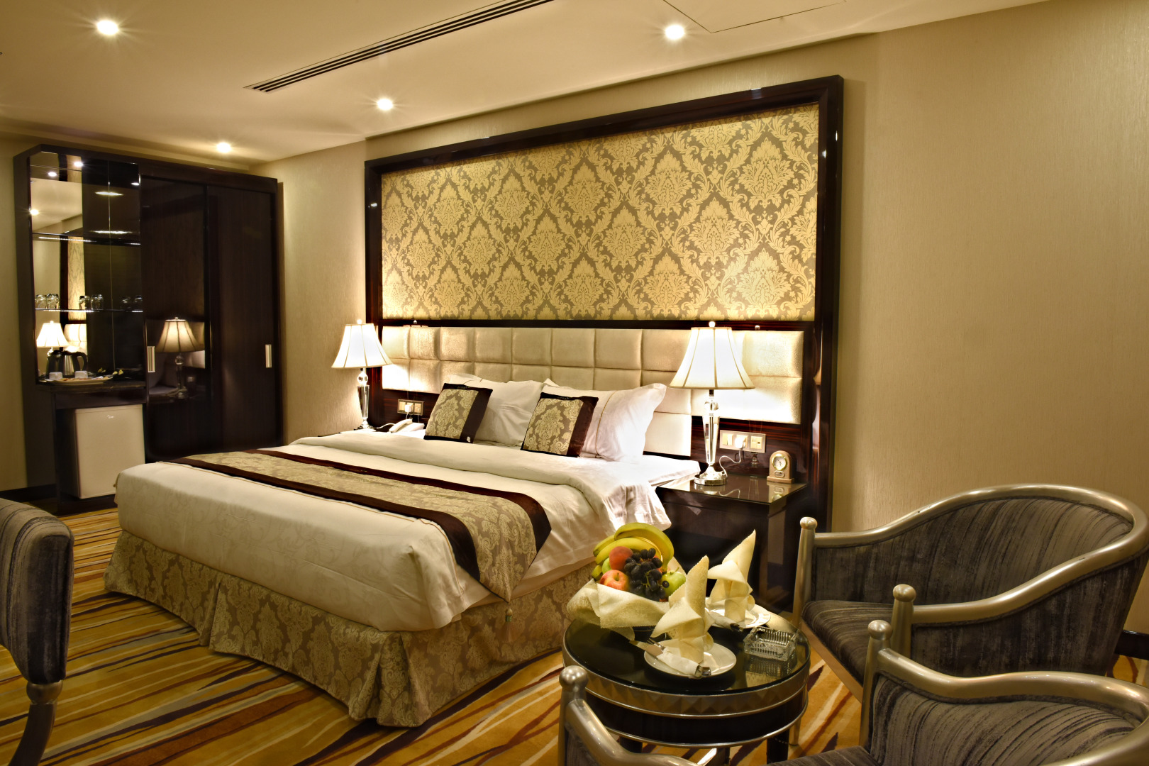 Отель Garden Plaza