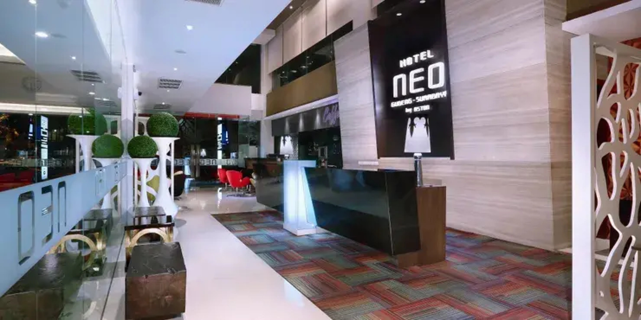 Отель Neo Gubeng, Surabaya