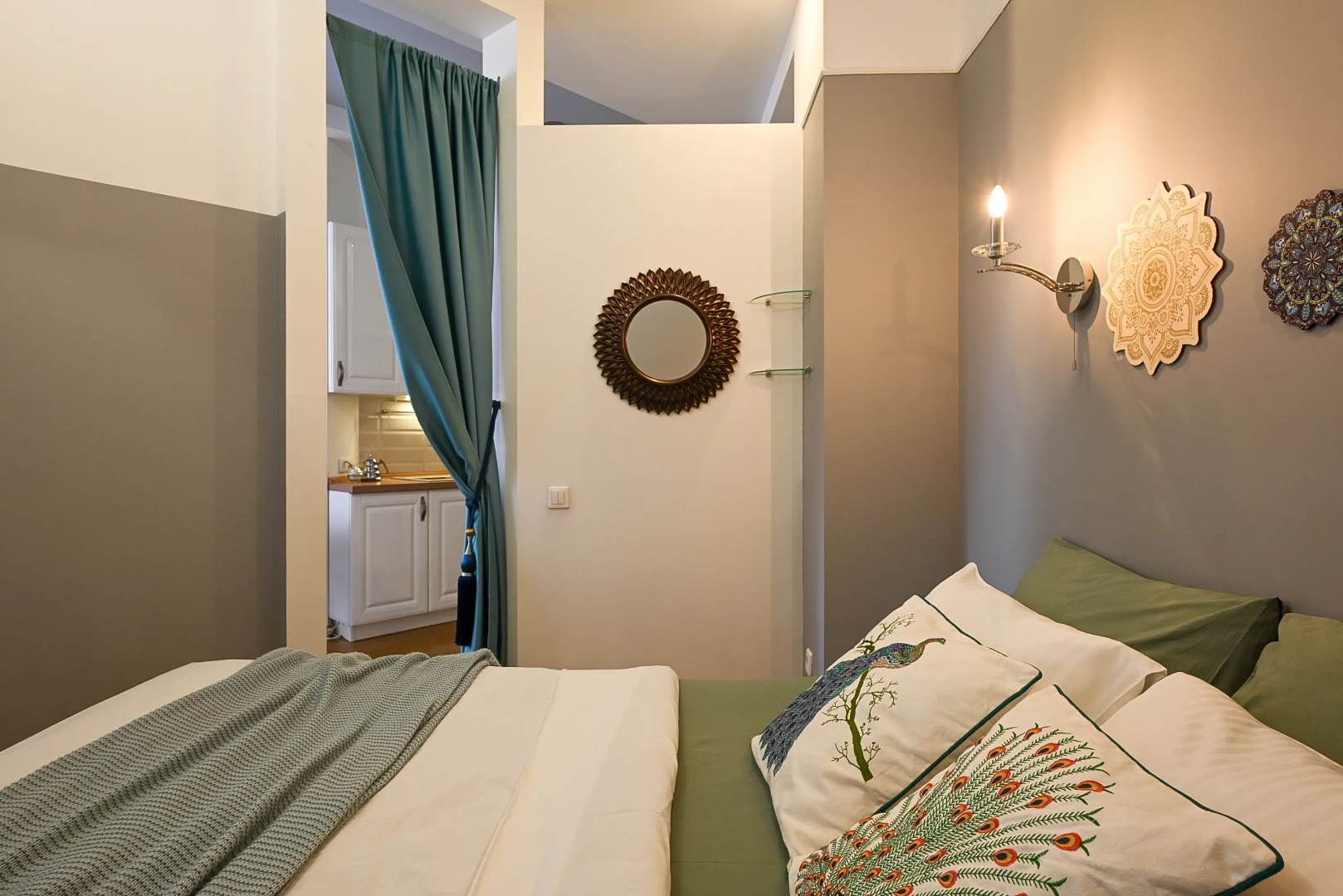 Апартаменты трехкоменатные Happy Orient возле Аквапарка и Татнефть Арена