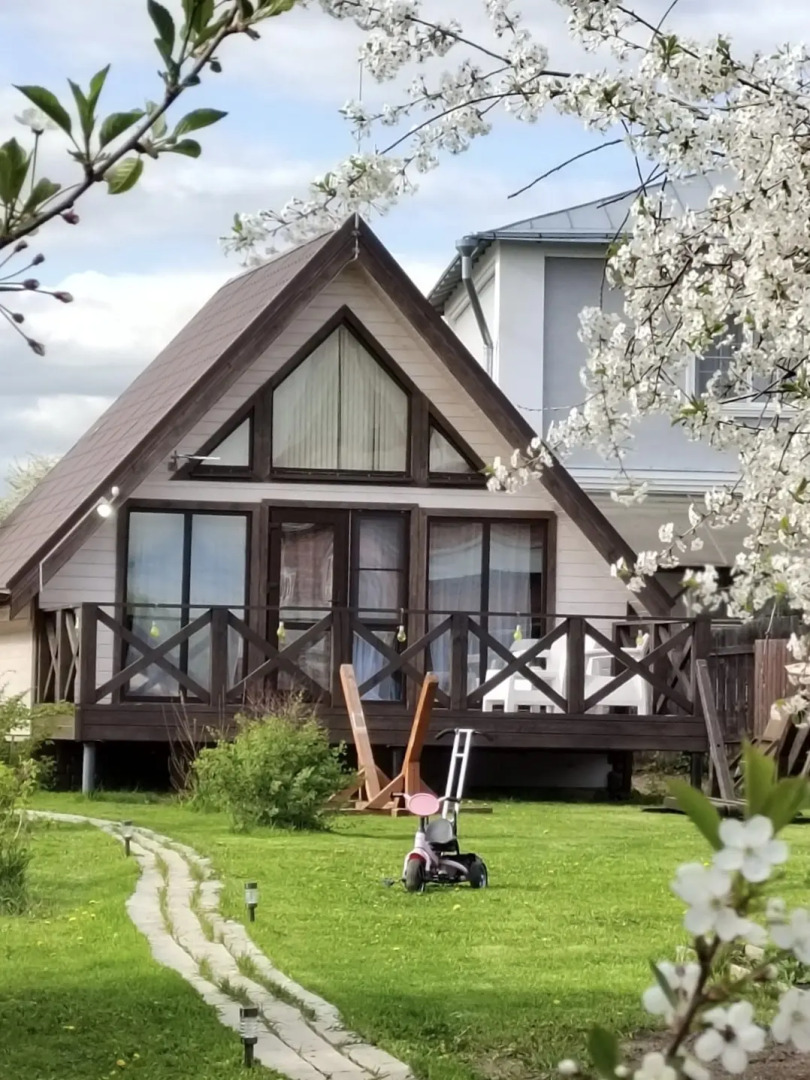 Шале У Монастыря