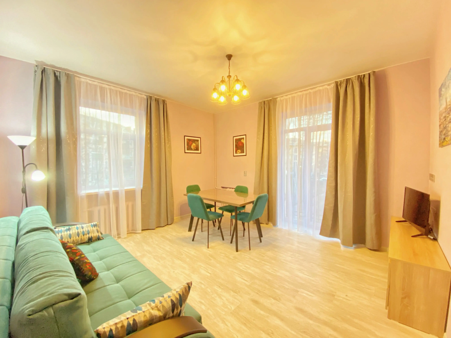 Апартаменты 2к Apart-Comfort на Чехова 22