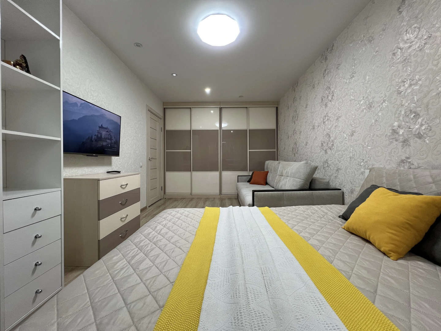 Квартира 1-ком Мира 284а-19 КакДома Сахалин