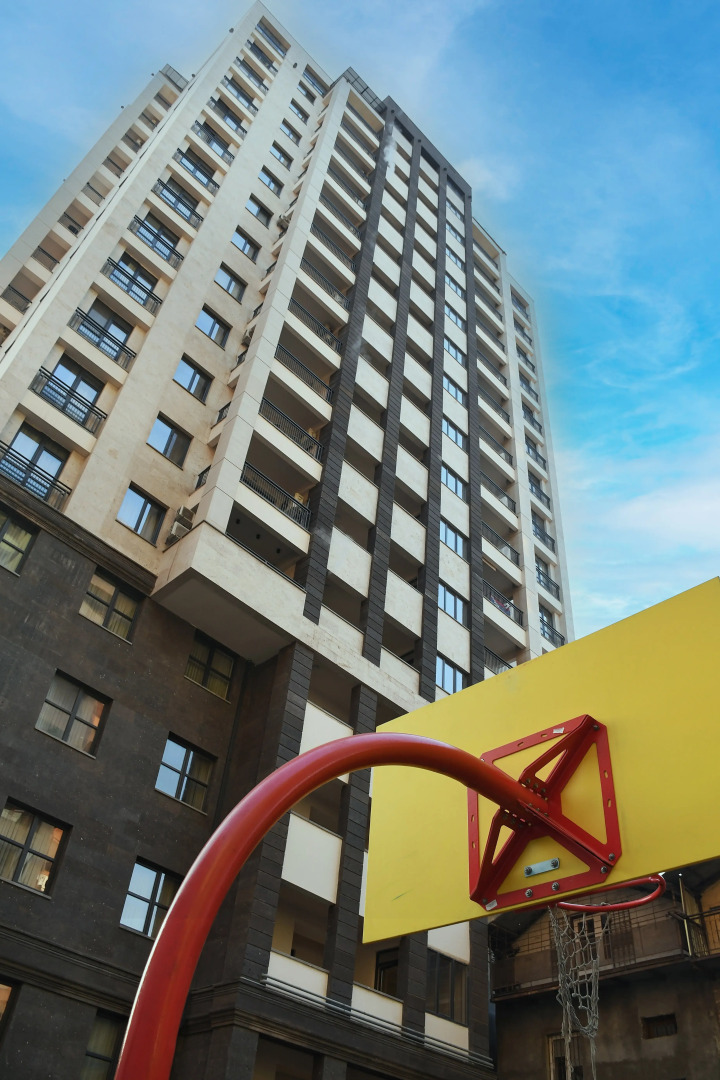 Апартаменты Stylish Gem Steps to Republic Square