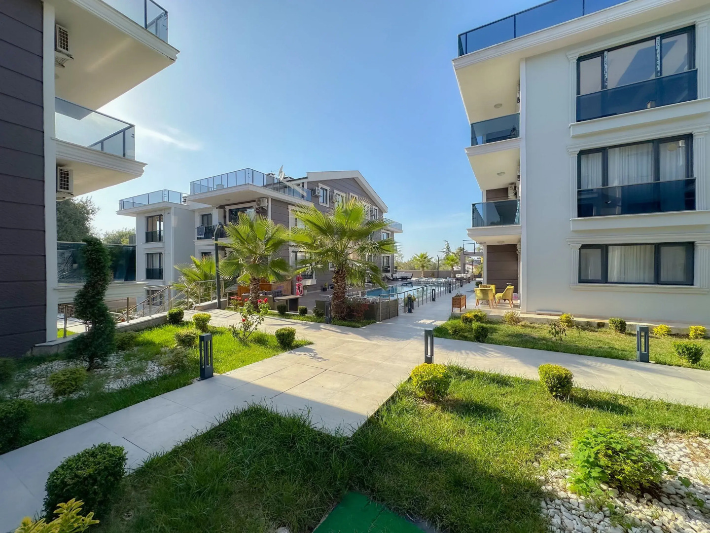 Апарт-отель Flower City Suits