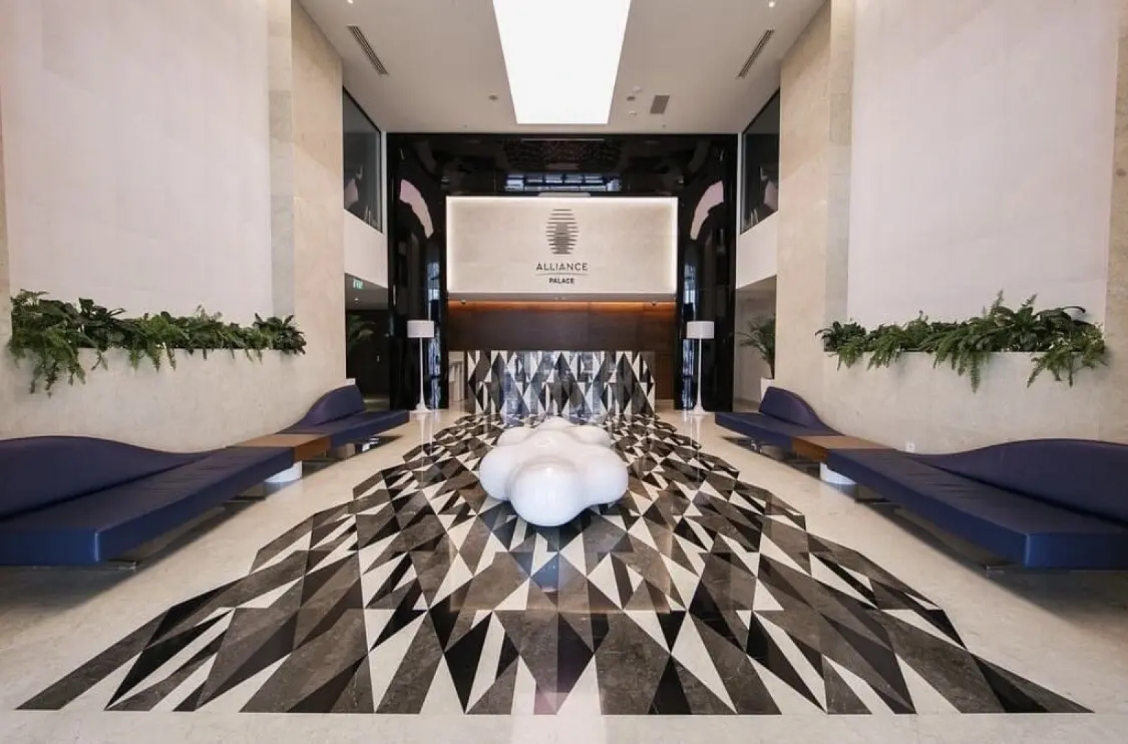 Апартаменты Alliance by Courtyard Hotel 5 KH