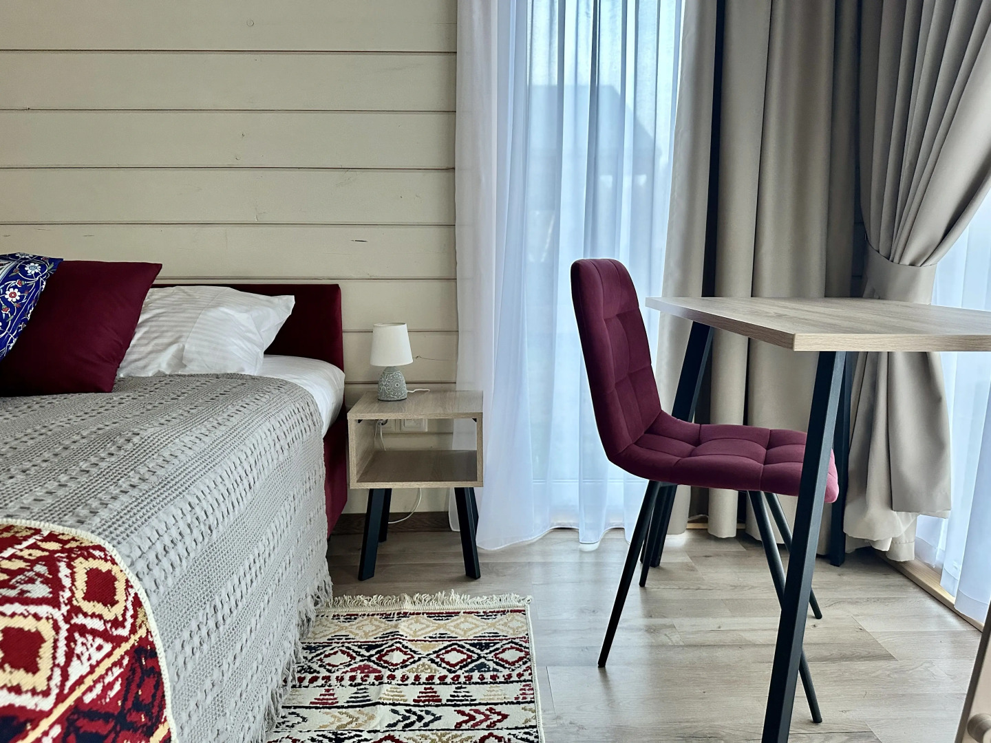 Частный дом рядом с прудом лесом и пляжем