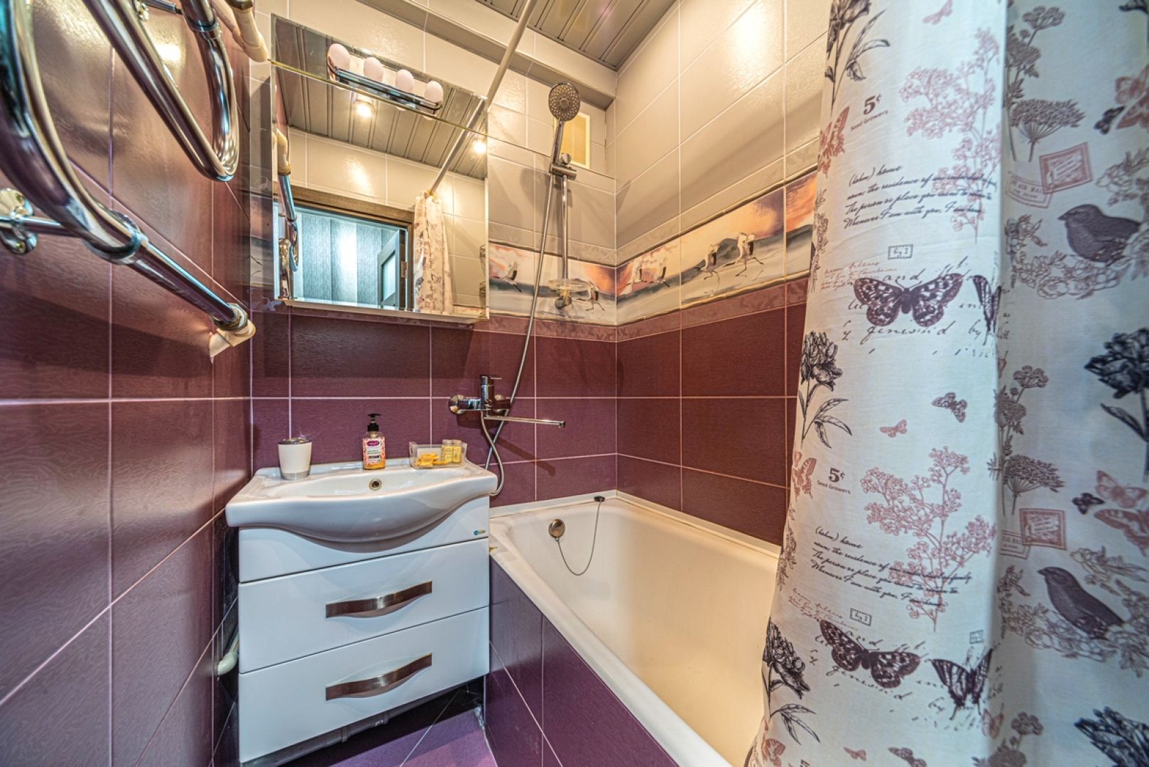 Квартира 3-евро на Долгоозерной улице в Приморском районе