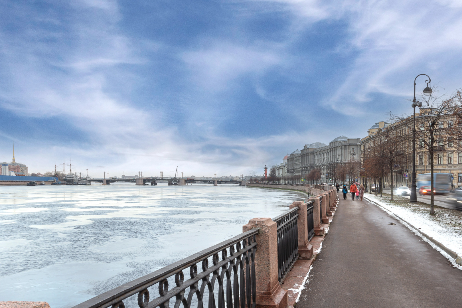 Апартаменты на набережной Макарова 14