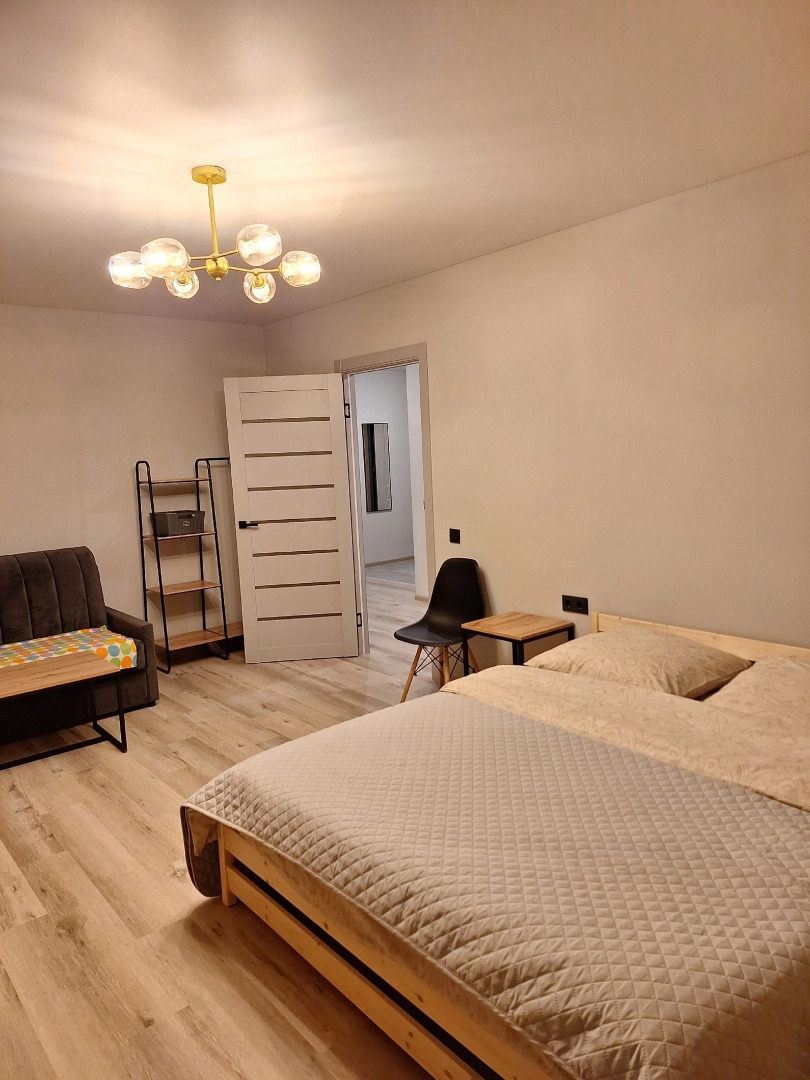 Квартира Евротрешка в зеленом городе