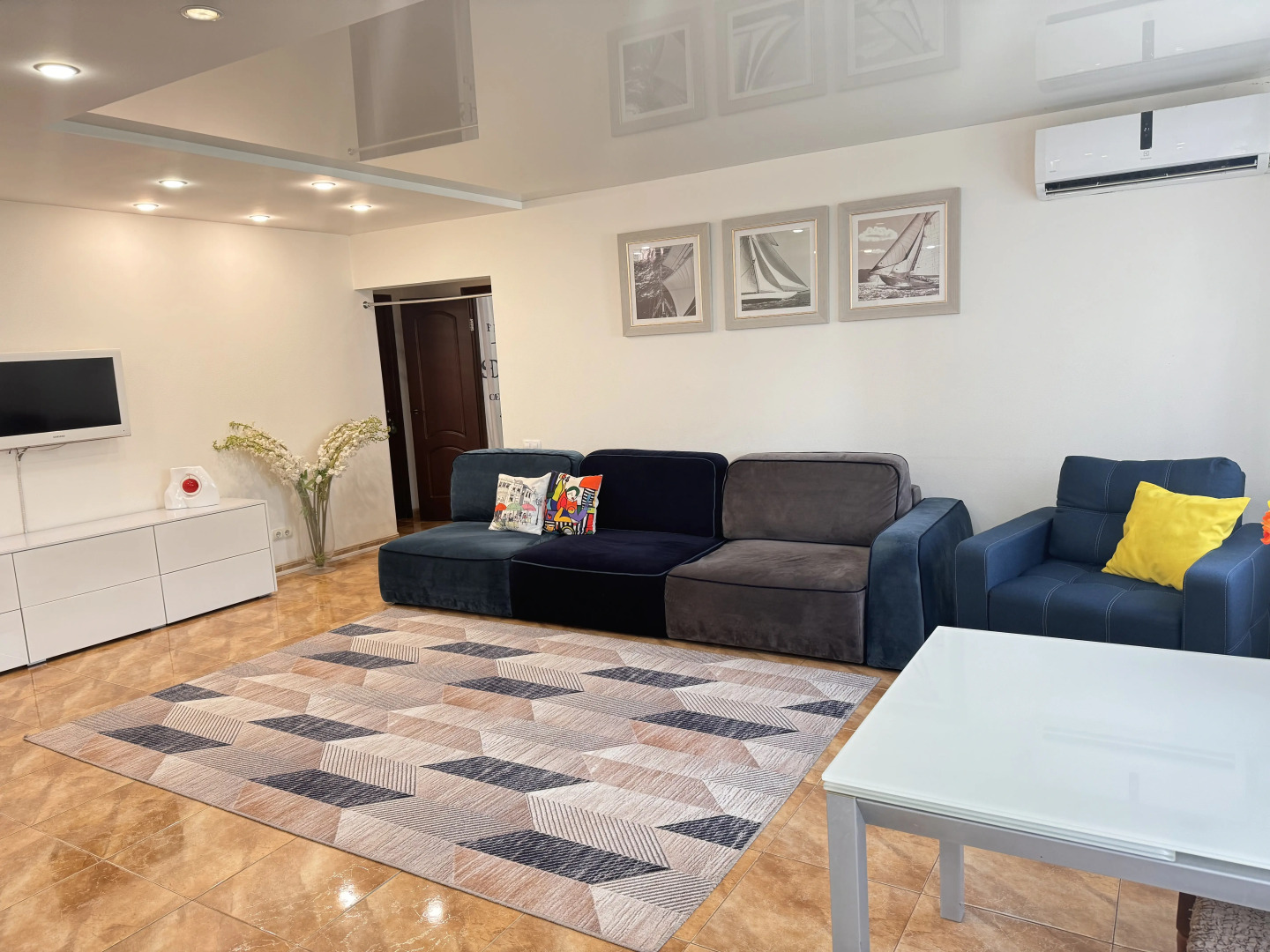 Апартаменты Большие 2-х комнатные с видом на Волгоград