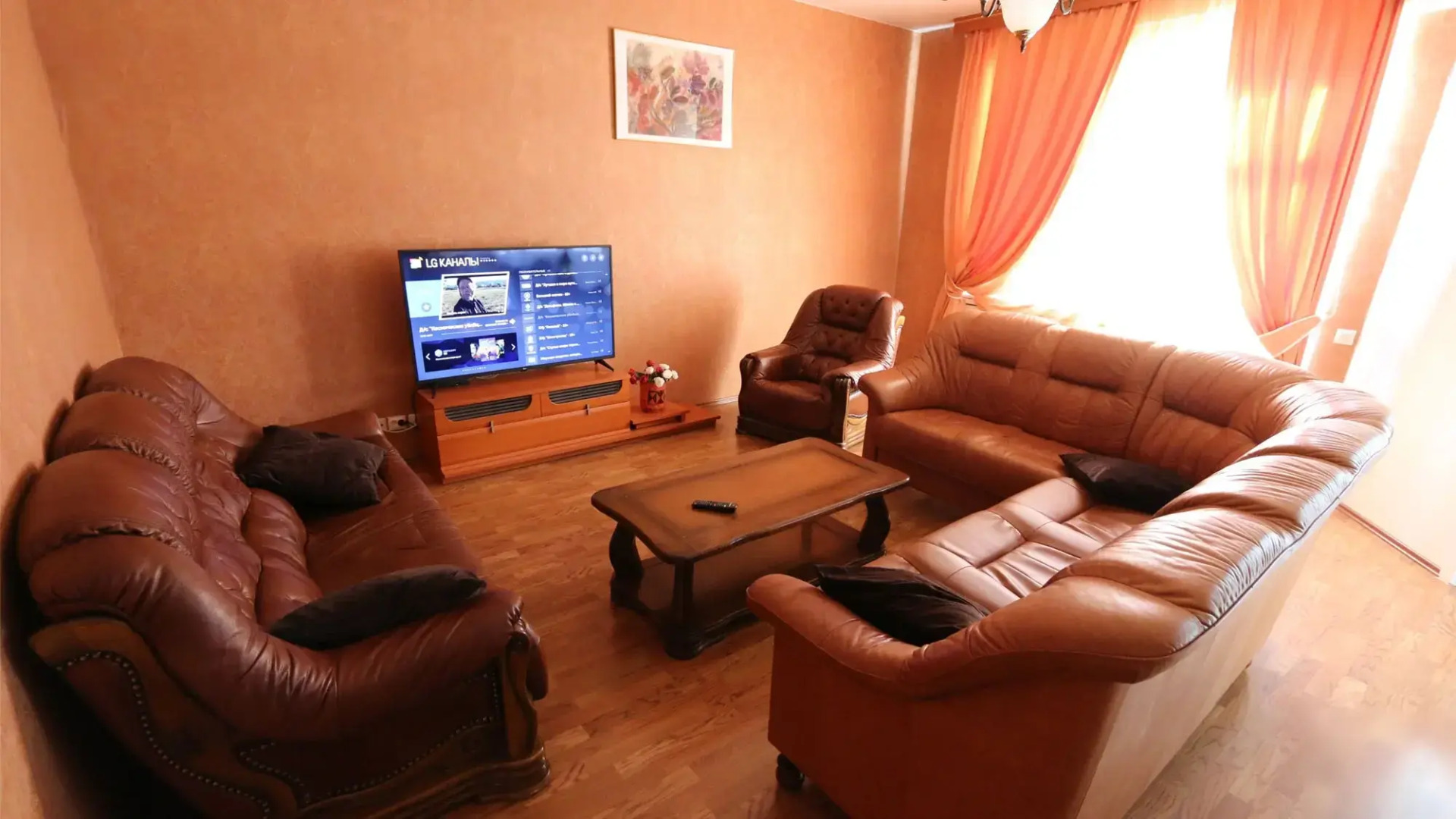 Квартира Просторная квартира с сауной рядом